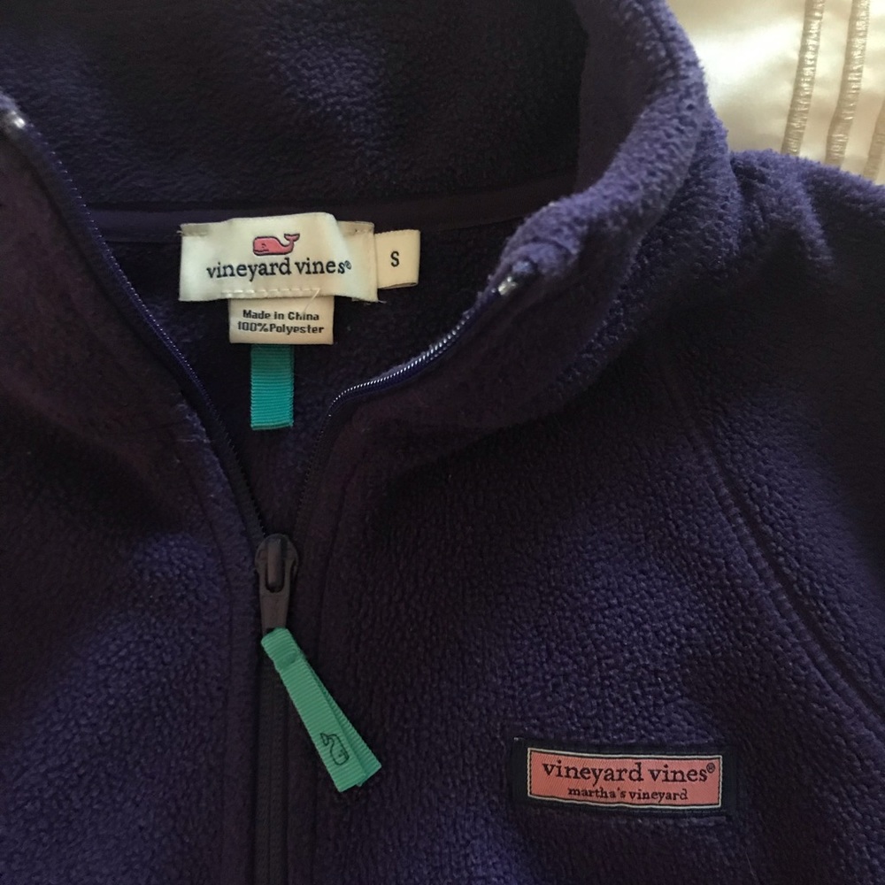 Vineyard Vines size S pullover purple